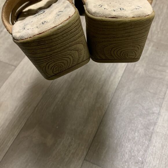 Womens Connie Cuddlers Ultra Massage Footbed Heeled Clog Sandals - Picture 5 of 8